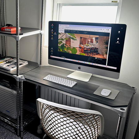 簡単な作業もできるデスク